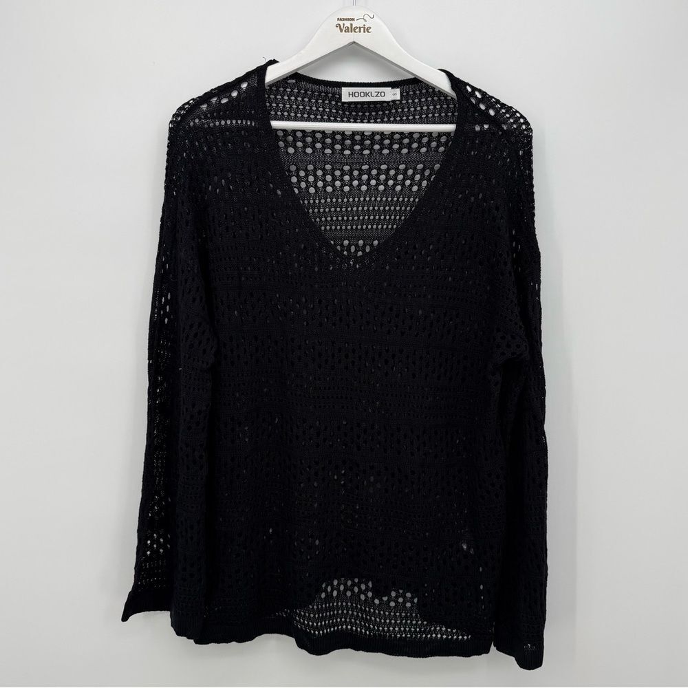 Hooklzo Black Knit Sheer V Neckline Sweater Top Size Small Festival Boho Viscose